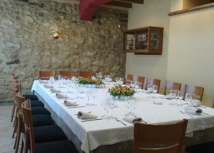 乡村洛杉矶鲁特罗斯酒店 *