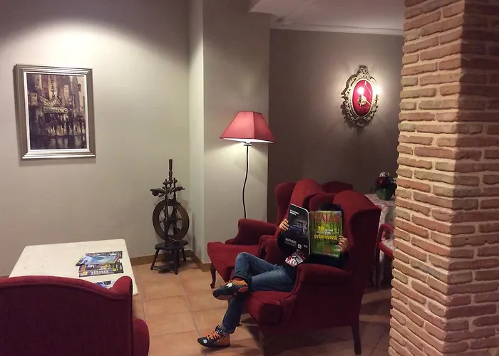 乡村洛杉矶鲁特罗斯酒店 Maestu